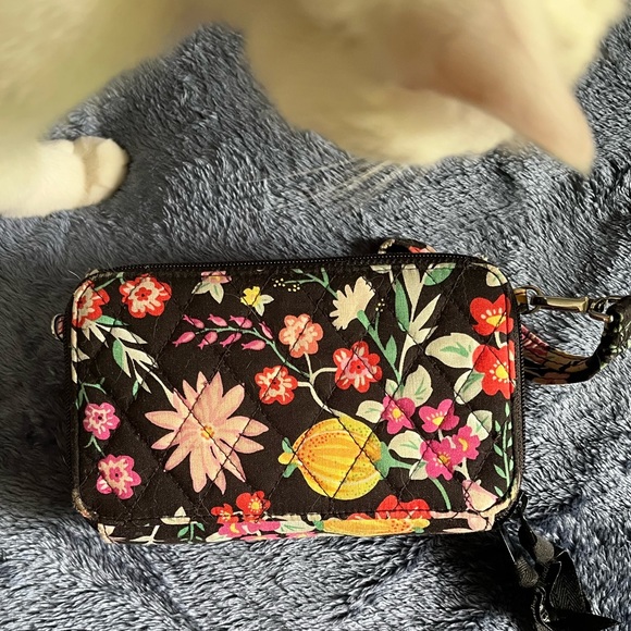 Vera Bradley Tangerine Twist Smartphone Wallet - Picture 3 of 6